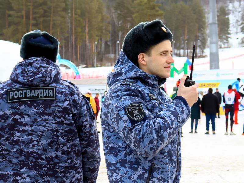 Росгвардия обеспечила безопасность финала Кубка России по зимнему триатлону