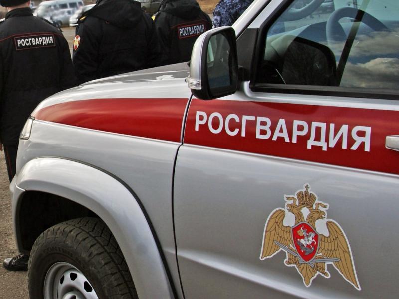Росгвардейцы задержали подозреваемых в краже металлических ёмкостей в Саяногорске