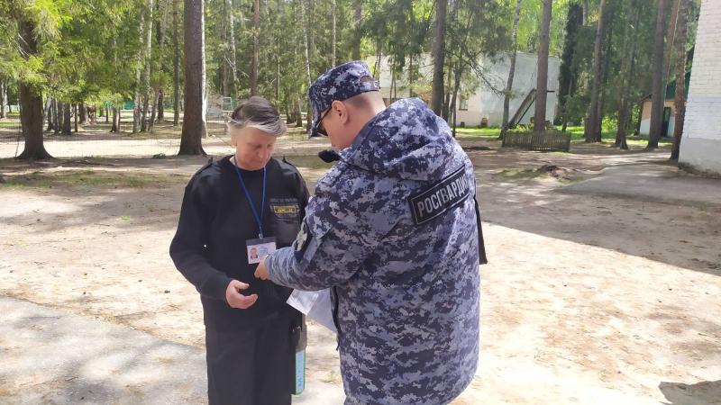 В Ивановской области сотрудники Росгвардии проверяют безопасность детских лагерей