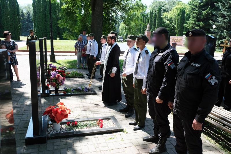 Курские росгвардейцы почтили память погибших товарищей