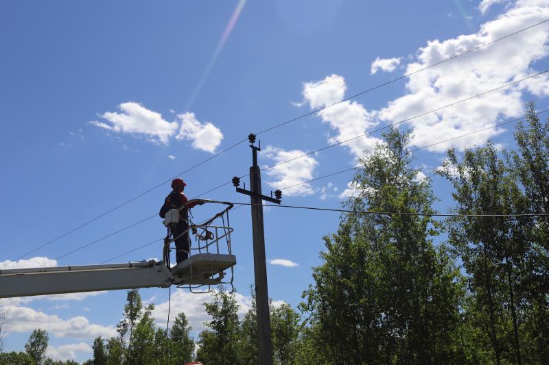 Энергетики «Владимирэнерго» повышают надежность электроснабжения в Меленковском районе