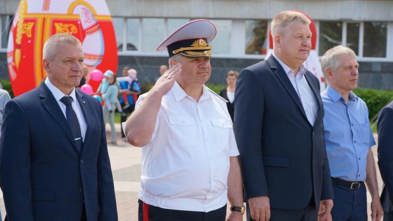 В Ульяновске начальник регионального управления Росгвардии принял участие в торжественных мероприятиях, посвящённых Дню России