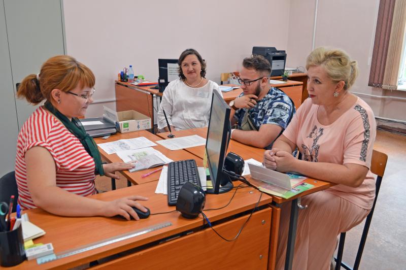 Ректор Хакасского госуниверситета встретилась с абитуриентами