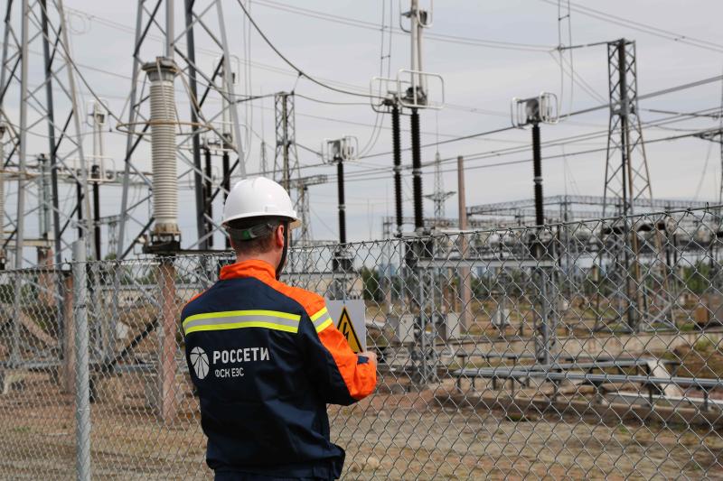 Филиал «Россети ФСК ЕЭС» - МЭС Северо-Запада напоминает о мерах безопасности при нахождении вблизи объектов электроэнергетики