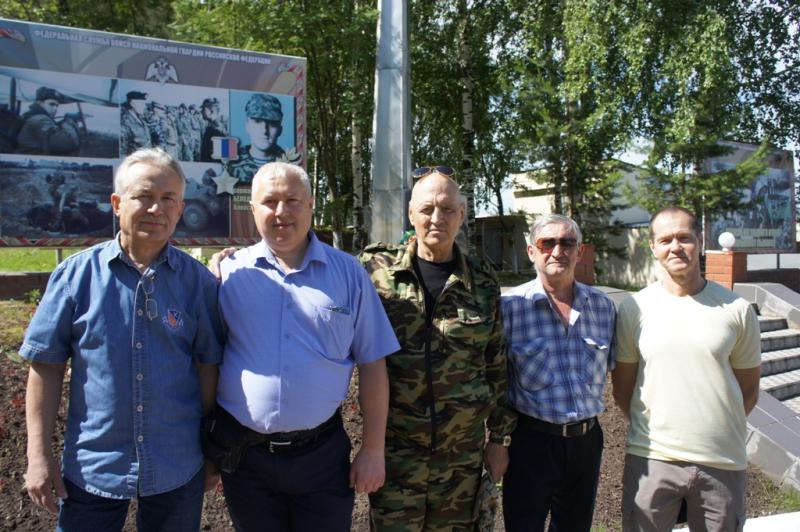 Ветераны Росгвардии посетили воинскую часть в годовщину образования