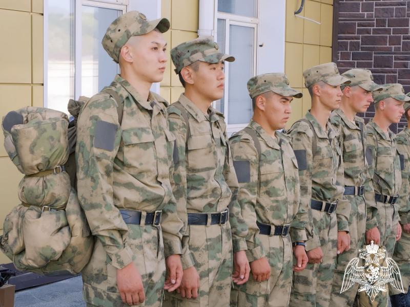 В Республике Алтай состоялась отправка призывников на службу в Росгвардию