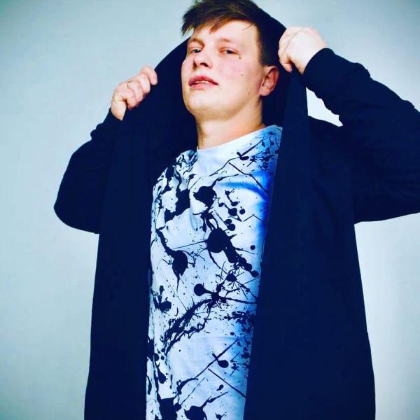 DIAO выпускает трек