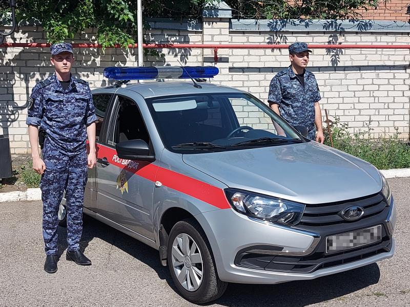 Росгвардейцы оперативно доставили в больницу Пятигорска пострадавшего в ДТП мальчика