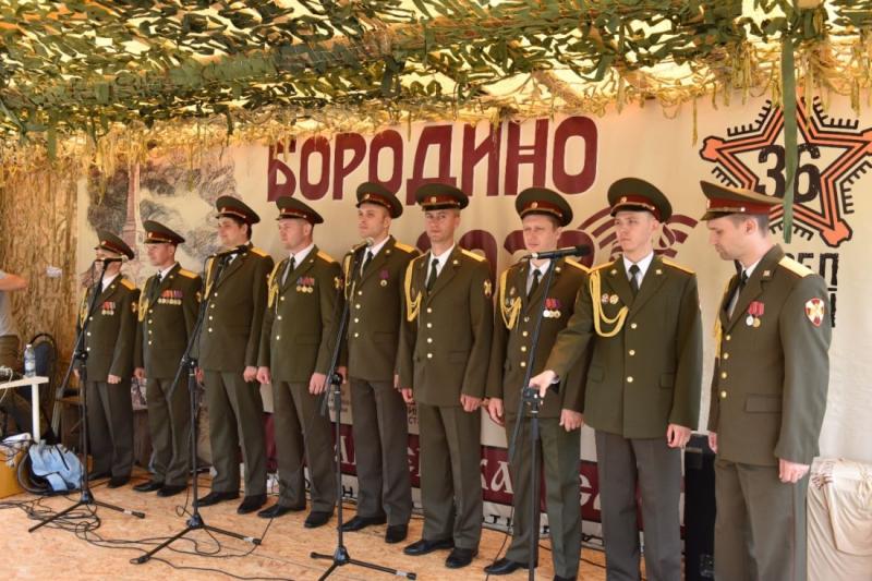 Военные музыканты Росгвардии дали концерт на военно-патриотических сборах «Гвардейская смена. Бородино -2022»