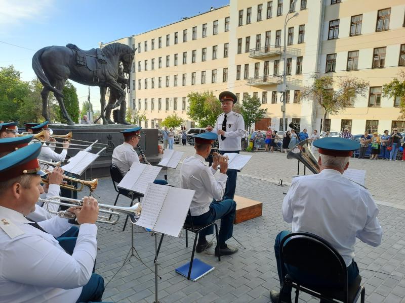 В Самаре росгвардейцы приняли участие в муниципальной акции «Летние вечера духовой музыки»