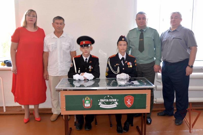 Открыта «Парта Героя» памяти первого командира курганского СОБР