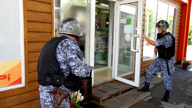 В Ульяновске сотрудники вневедомственной охраны Росгвардии задержали подозреваемого в мелком хищении