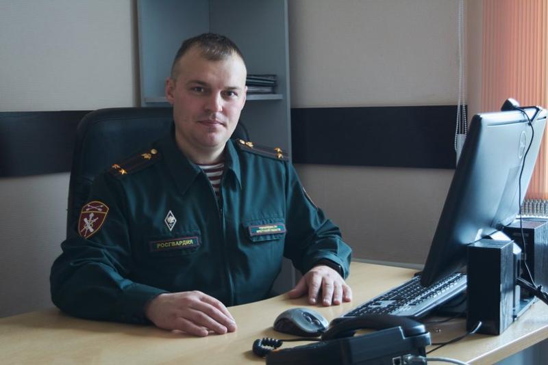 Офицер Росгвардии рассказал жителям Приангарья о поступлении на службу в ряды войск национальной гвардии Российской Федерации