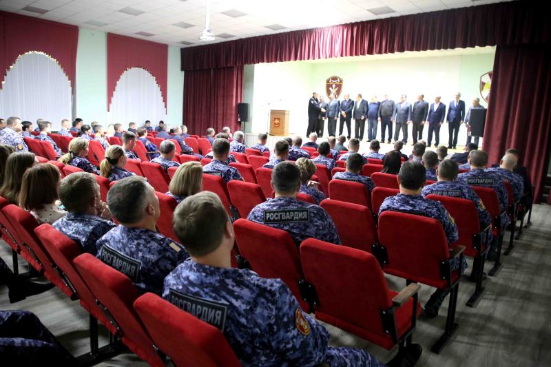 В Мордовии прошло торжественное собрание в честь 70-летия вневедомственной охраны Росгвардии