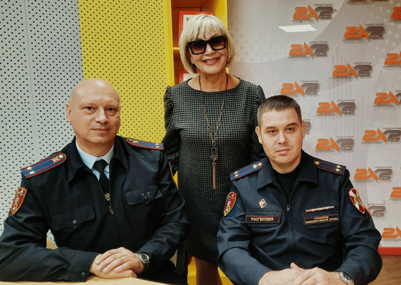 Ульяновские сотрудники управления вневедомственной охраны приняли участие в прямом эфире радио «2х2»
