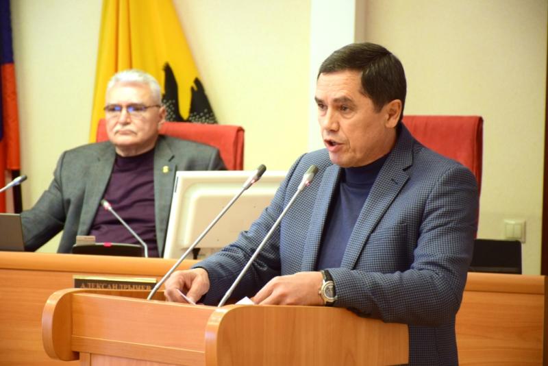 Альфир Бакиров попросил у депутатов поддержки по важным для бизнеса вопросам