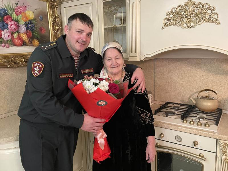 В Ингушетии росгвардейцы присоединились к всероссийской ведомственной акции «С любовью к маме»