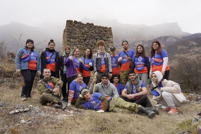 Волонтеры культуры Республики Северная Осетия-Алания помогли сохранить Сторожевую башню Агнаевых