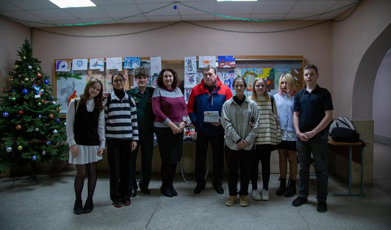 Росгвардейцы поблагодарили школьников за письма поддержки в Челябинске