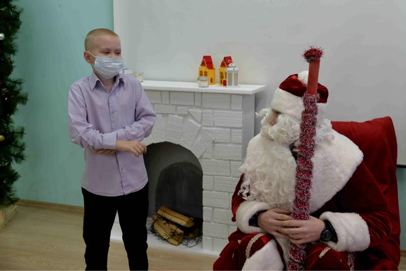 Дед Мороз из Росгвардии поздравил воспитанников курганского социально-реабилитационного центра