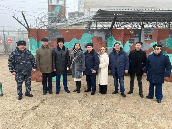 ИК-1 с плановым визитом посетили представители региональной общественности и прокуратуры