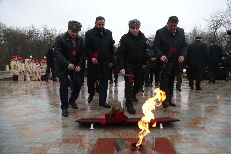 Росгвардейцы Ингушетии приняли участие в мероприятии по случаю 80-летия победы в Сталинградской битве