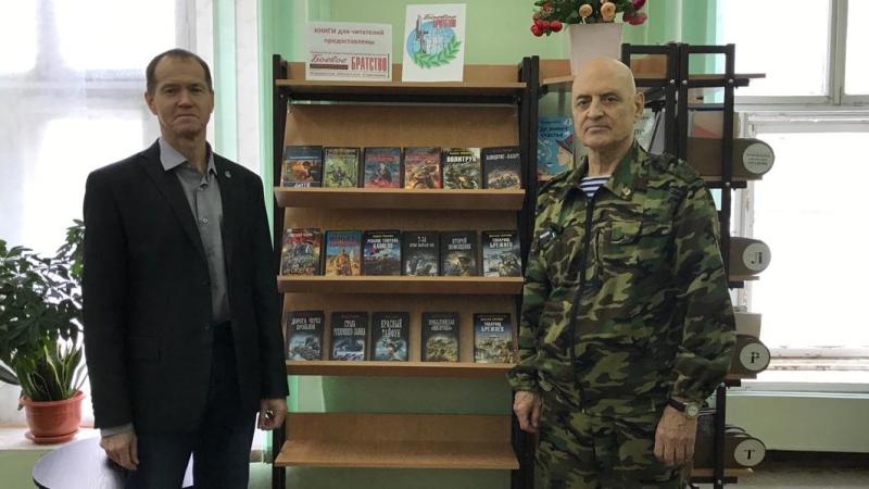 В Кирове ветераны Росгвардии рассказали кадетам о военной службе