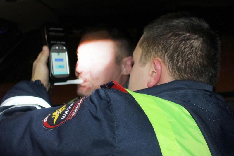 Сотрудники ОГИБДД УВД по ЗелАО задержали водителей в состоянии опьянения