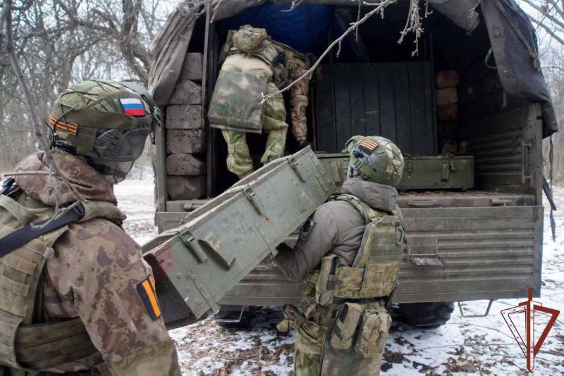 Росгвардейцы изъяли оружие и боеприпасы производства стран НАТО в Луганской Народной Республике