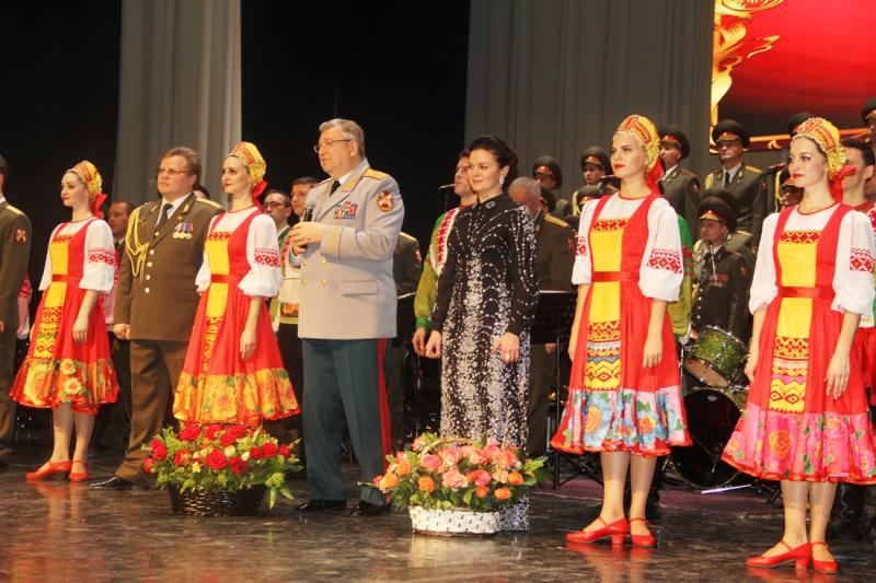 В Тюменскую область с праздничной программой приезжает Академический ансамбль песни и пляски Росгвардии
