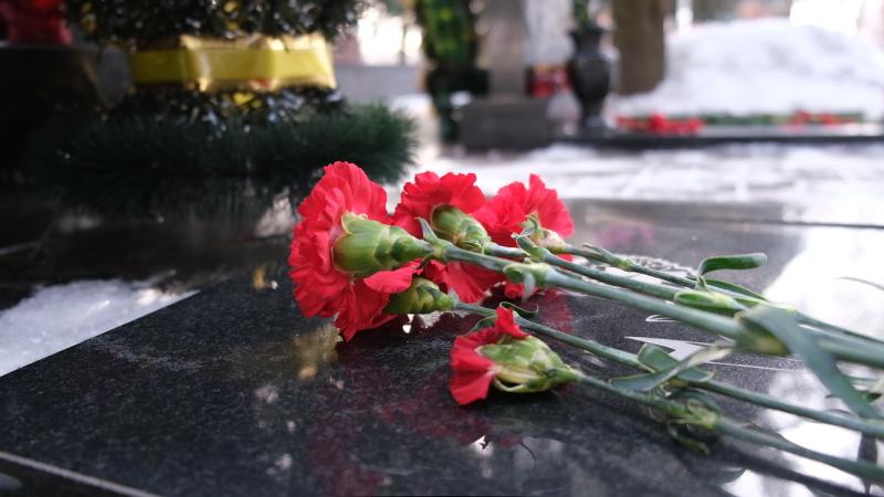 Росгвардейцы почтили память героически погибших сотрудников СОБР в Курске