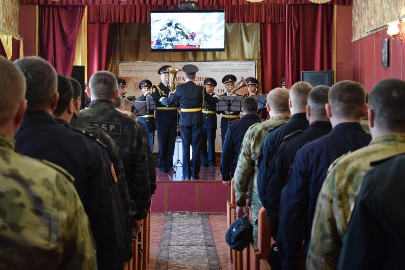 В Курске росгвардейцы отметили седьмую годовщину образования войск национальной гвардии РФ