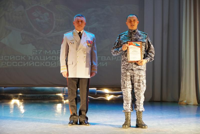 В Оренбуржье росгвардейцы принимают поздравления с Днем войск национальной гвардии Российской Федерации