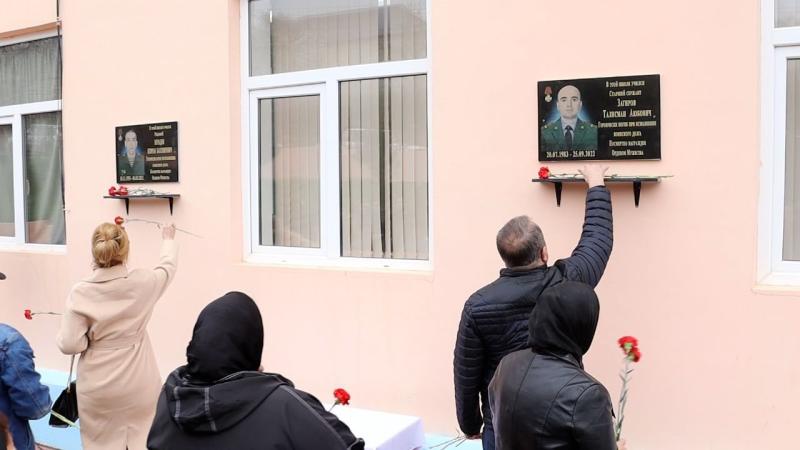 В Дагестане установили мемориальную доску в память о погибшем росгвардейце