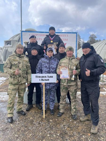 Команда Росгвардии Тувы заняла второе место на  Чемпионате Сибирского округа по стрельбе из боевого ручного стрелкового оружия