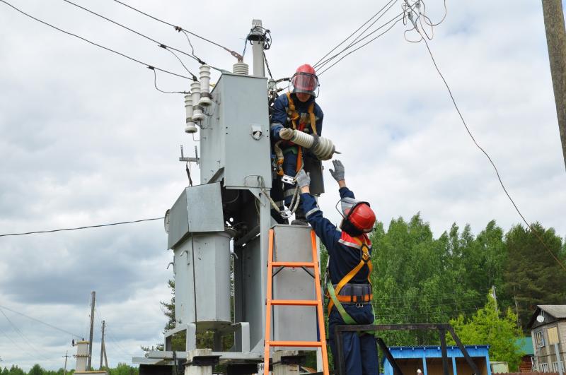 В 2023 году филиал «Кировэнерго» отремонтирует 340 км линий электропередачи и 209 крупных подстанций