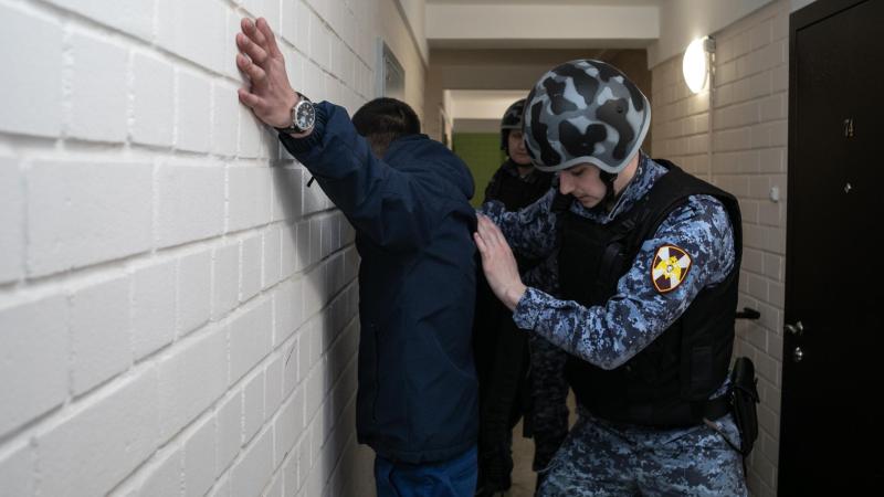 Кировские росгвардейцы задержали подозреваемого в хулиганстве