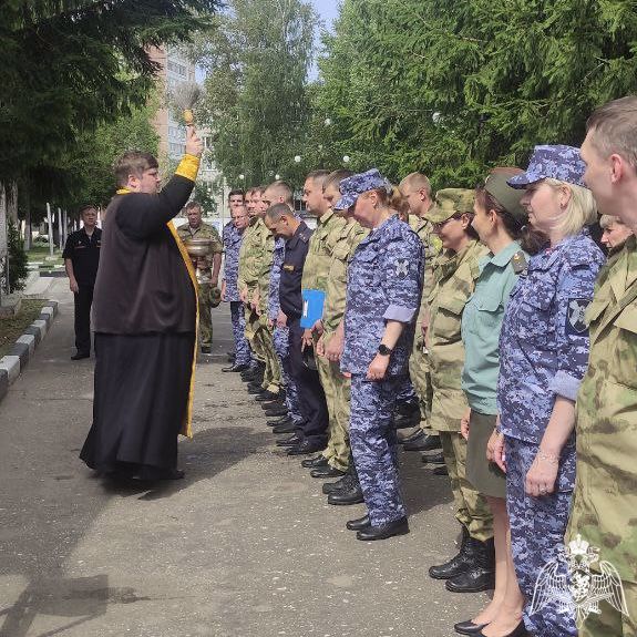 В РЕГИОНАЛЬНОМ УПРАВЛЕНИИ РОСГВАРДИИ ПРОШЕЛ МОЛЕБЕН В ЧЕСТЬ ПРАЗДНОВАНИЯ ДНЯ КРЕЩЕНИЯ РУСИ