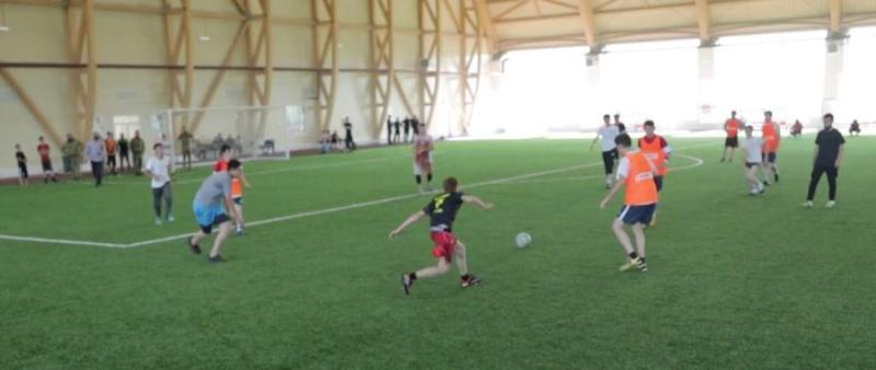 В Грозном дети погибших сотрудников Росгвардии приняли участие в турнире по мини-футболу