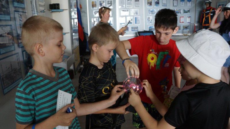Энергетики «Липецкэнерго» рассказали детям о появлении электричества на Липецкой земле