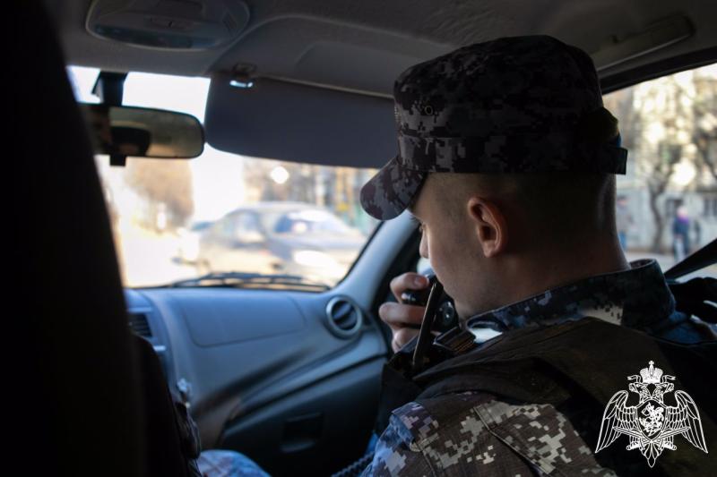 В Кирово-Чепецке росгвардейцы выявили водителя "Приоры" с признаками опьянения