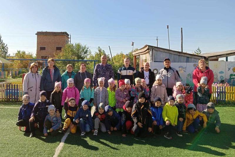 В Челябинской области росгвардейцы рассказали детям о личной безопасности