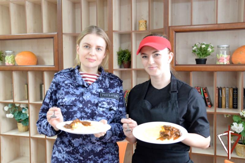 К всероссийской ведомственной акции «Кухни народов России» присоединились росгвардейцы в Зауралье