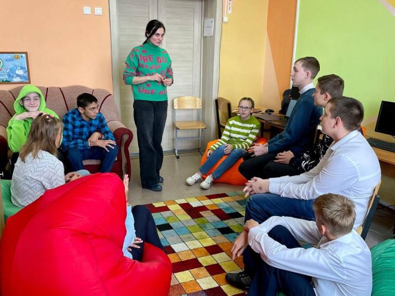 Опыт фонда «Милосердие» по обучению детей-сирот представили на всероссийской конференции