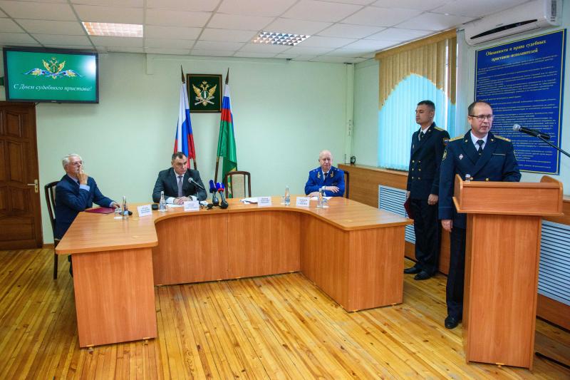 Судебные приставы Марий Эл отметили профессиональный праздник