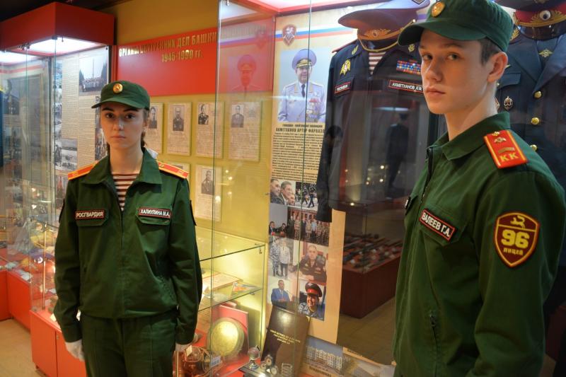 В честь 61-й годовщины со дня рождения генерал-лейтенанта  полиции Ахметханова А.Ф. кадеты Росгвардии посетили музей истории ведомства