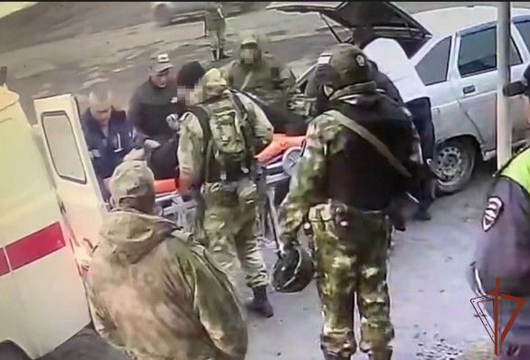 Росгвардейцы реанимировали мужчину с остановкой сердца в ДНР (видео)