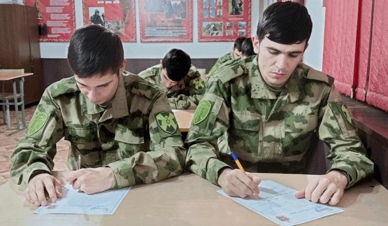 Росгвардейцы поддержали ведомственную акцию ко Дню матери в Чеченской Республике