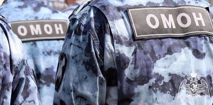 В Оренбурге при поддержке ОМОН Росгвардии задержаны подозреваемые в в интернет-мошенничестве