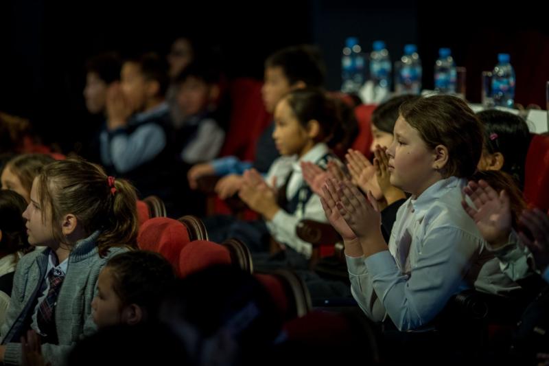 Минкультуры Бурятии: "Победители Фестиваля-конкурса школьных театров «Алтан Баг» полетят в Москву" - Театр, Дети, Россия, Культура, 2023 - Министр культуры Соелма Дагаева,